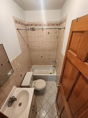 Rented by Apple Exclusive Realty Inc | media 30