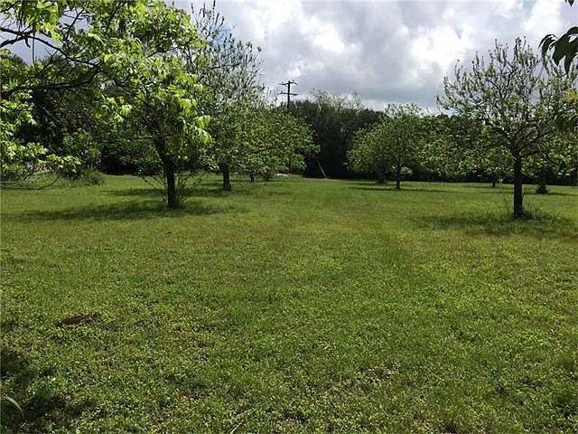 2nd image of 612 Old Manchaca Rd