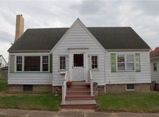1411 Orange St, Coshocton, OH 43812