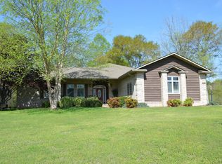 135 Riverside Dr UNIT 11, Benton, TN 37307