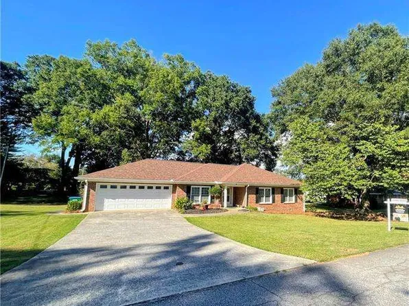 2520 Morningside Dr, Austell, GA 30106