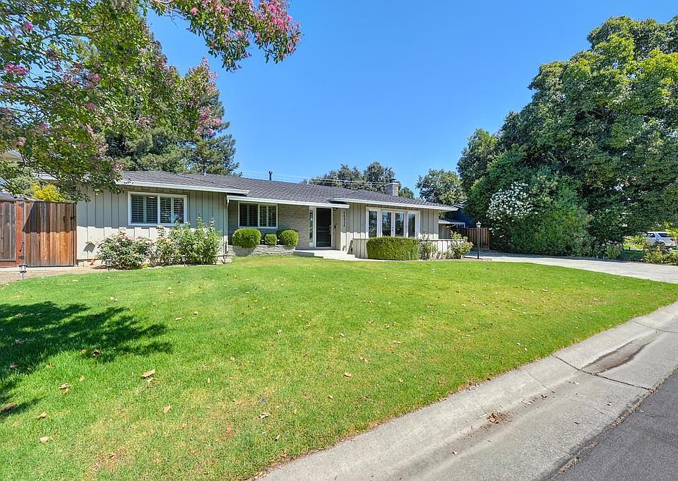 1st image of 44214 N El Macero Dr