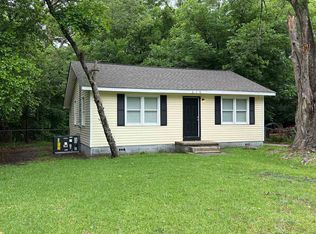 210 Evergreen St, Warner Robins, GA 31093