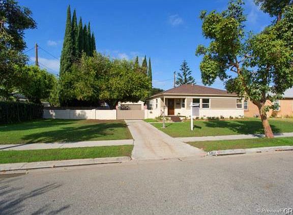 4th image of 5831 Dunrobin Ave