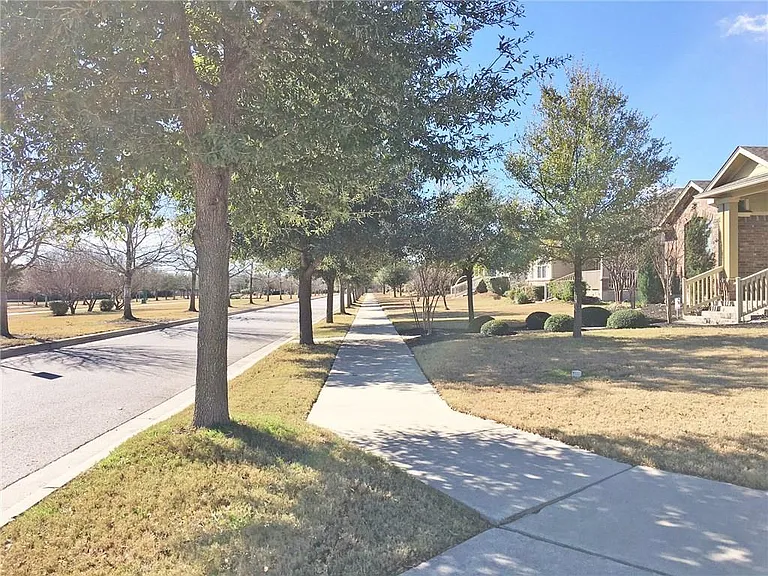 18524 Mammoth Cave Blvd #2 — Photo 32