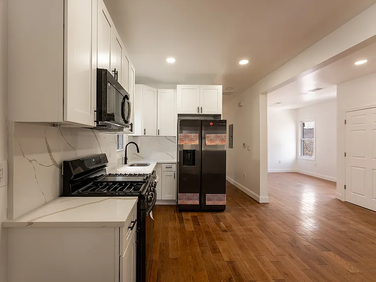 152 Washington St #2-3 — Photo 4
