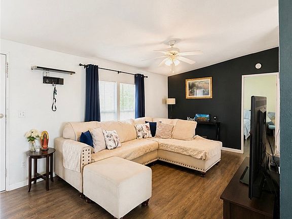 5th image of 7560 Woodman Pl Spc 134