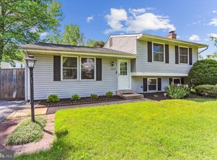 19110 Dowden Cir, Poolesville, MD 20837