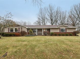 2994 Red Maple Ln, Poland, OH 44514