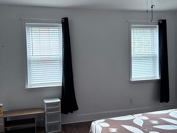 3rd image of 1431 N 20th St Front 2F