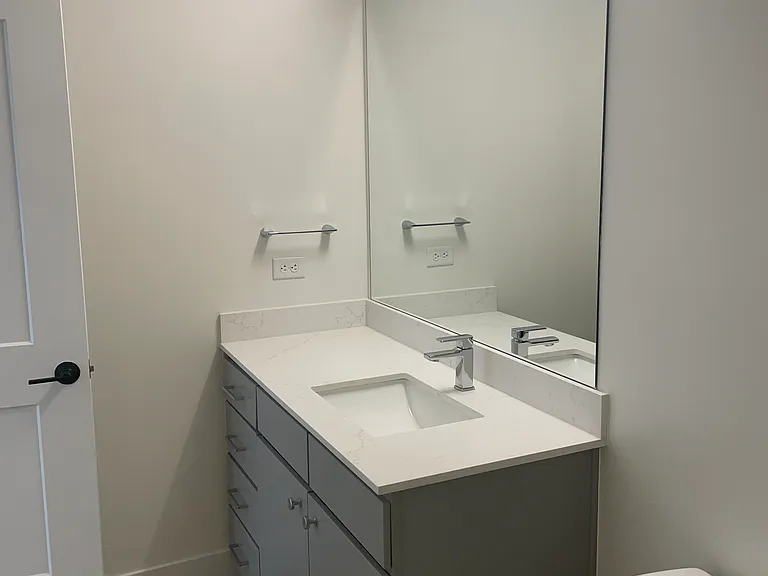 601 Park Ave W #1121 — Photo 12