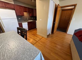 6215 W Belmont Ave APT 2M, Chicago, IL 60634
