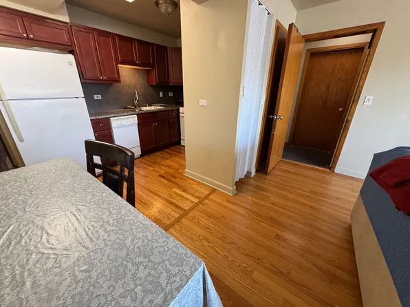 6215 W Belmont Ave, 6215 W Belmont Ave APT 2M, Chicago, IL 60634