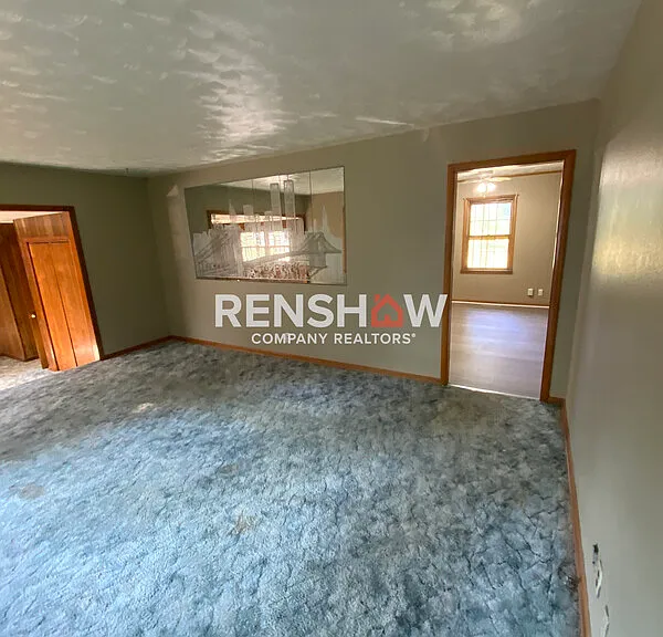 907 Sycamore St — Photo 2
