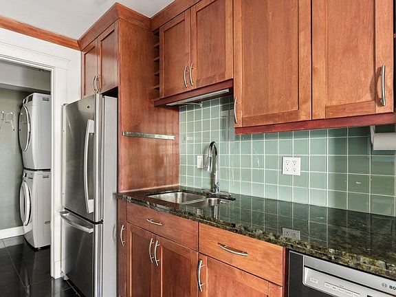 4th image of 215 N 14th Ave SW #803