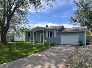 30843 Lincoln Dr, Granger, IN 46530
