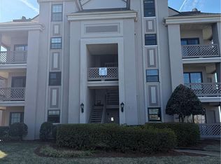 417 Harbour Point APT 202, Virginia Beach, VA 23451