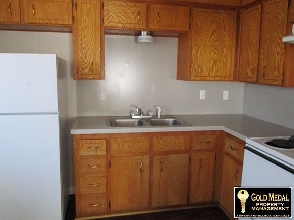 5th image of 804 Pecan Cir #A
