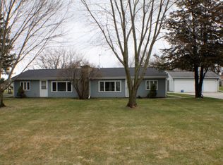 7172 Mayflower Rd, West Bend, WI 53090