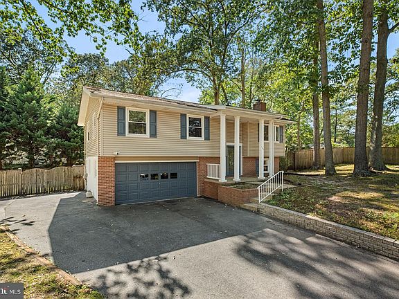 3rd image of 145 Delos Ct