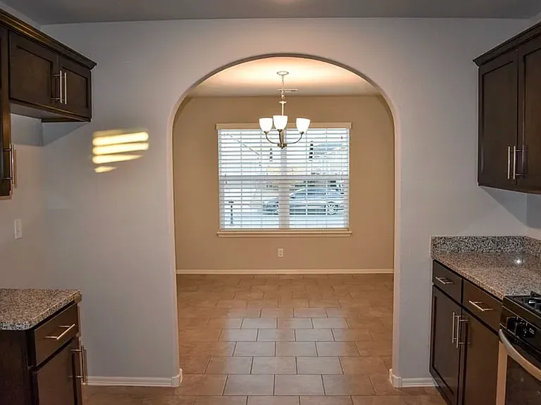 7218 S Laurel Pl — Photo 5