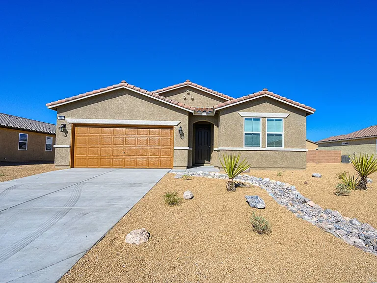 3602 E Umatilla Ave — Photo 1