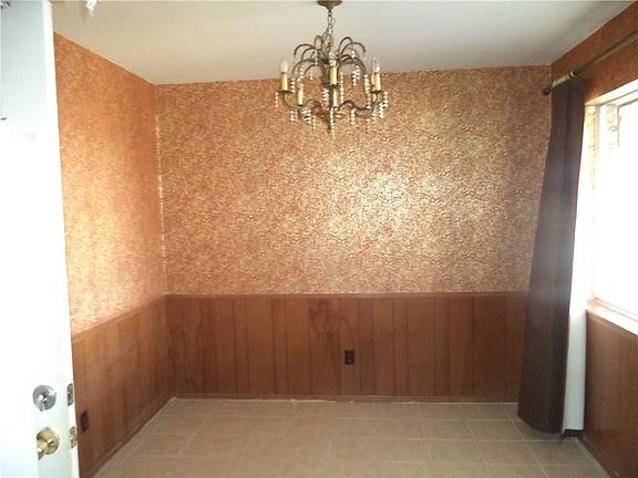 4th image of 10325 Camwood Dr
