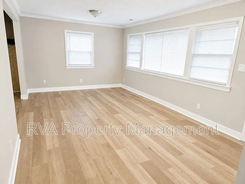 3 bed, 1.0 bath, $1,750 — Photo 4