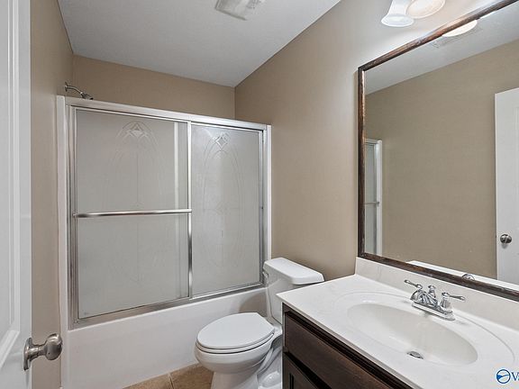 5th image of 5010 Valley Cove Dr SE