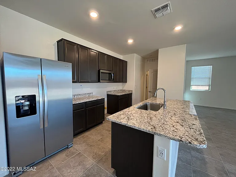 7838 S New Strike Way — Photo 4