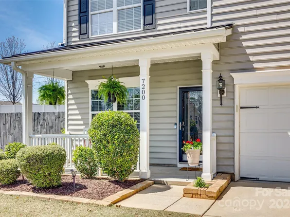 7200 Mark Pl, Matthews, NC 28105