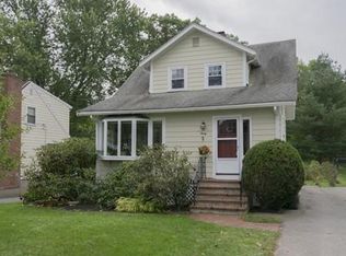 30 Middle St, Lexington, MA 02421