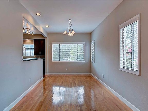 4th image of 1300 Woodlawn Blvd APT 106