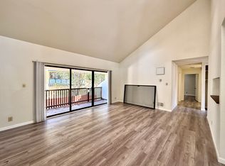 24 Crystal Springs Rd APT 7, San Mateo, CA 94402