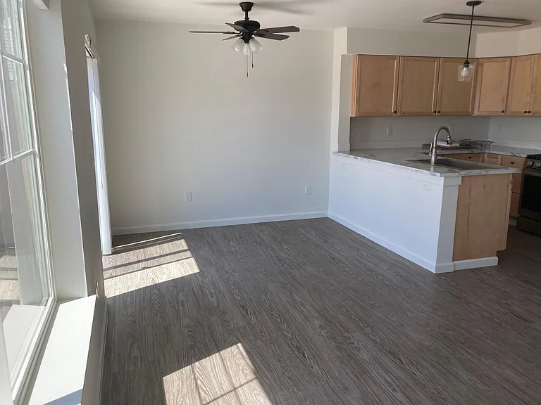 7128 W Heritage St — Photo 7