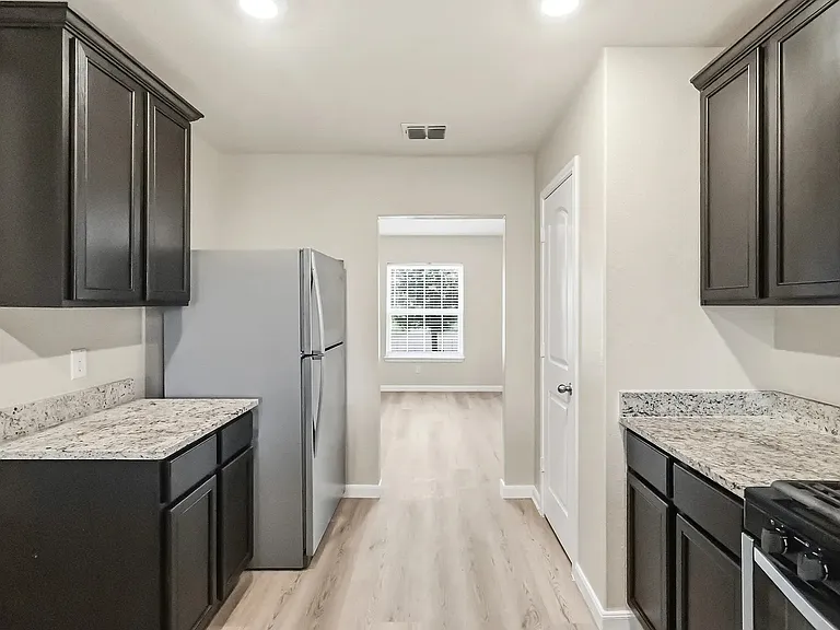 15027 Harbor Lndg — Photo 13