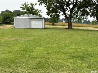 24278 Fisher Ln, Macedonia, IL 62860