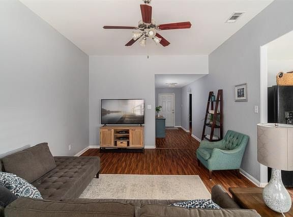 4th image of 1304 Cottonwood Trl