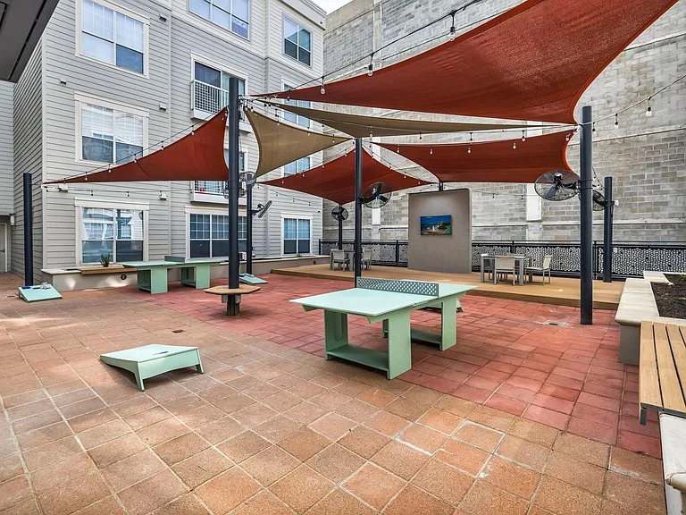1883 at Montgomery House (Student Housing - Rent by the Bed) — Photo 68