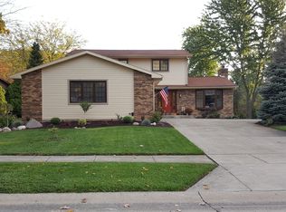 10512 Langworth Ct, Fort Wayne, IN 46845