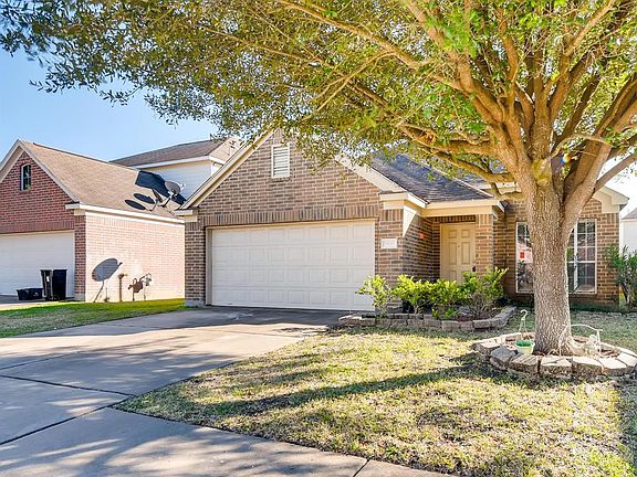 3rd image of 19319 Hickory Meadow Ln