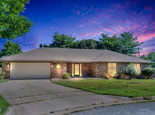 3809 S Virginia Pl, Springfield, MO 65807