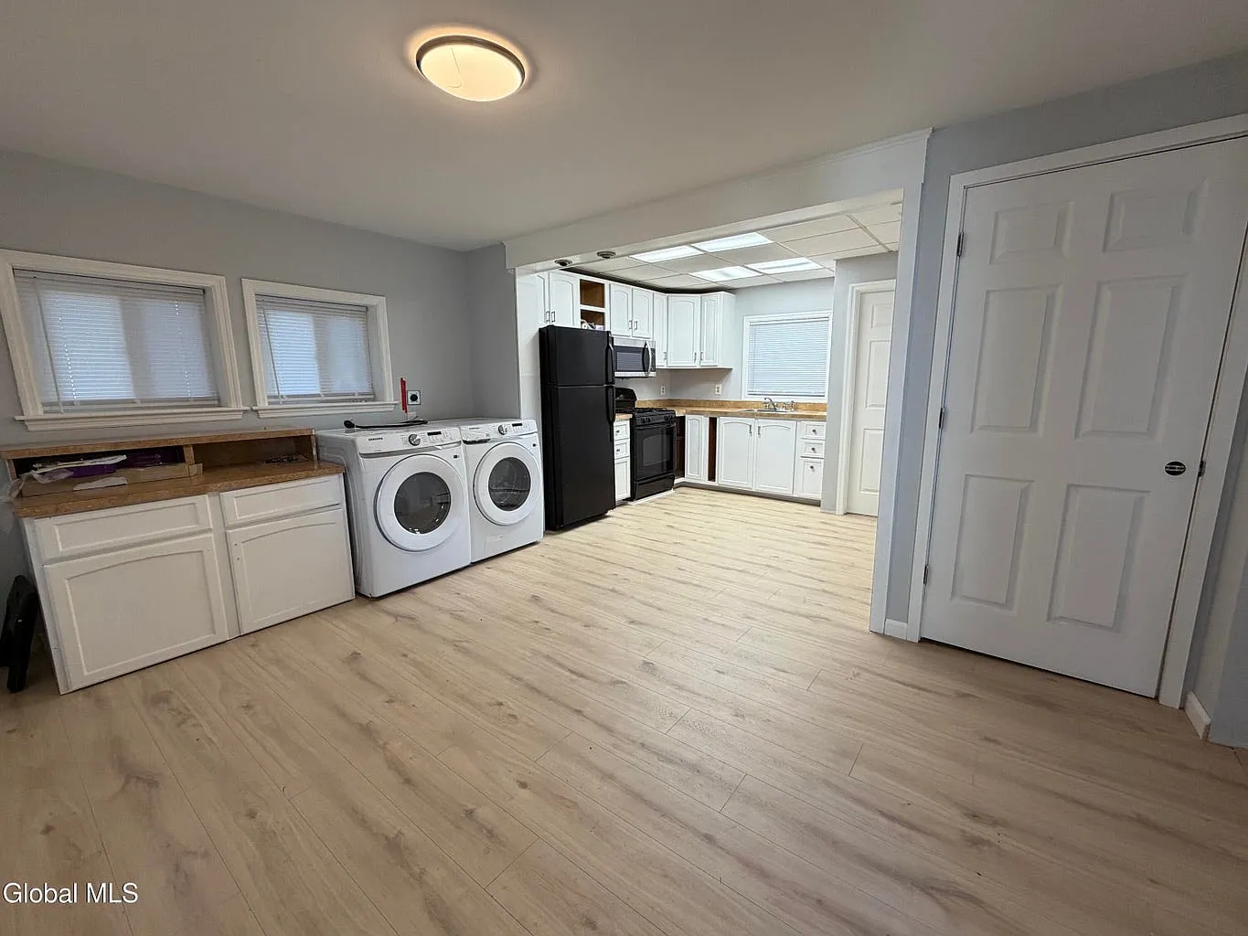 2 bed, $1,800 — Photo 2