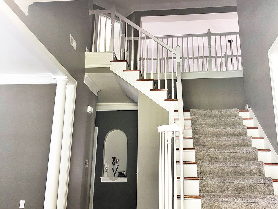 1st image of 100 Whiterock Dr