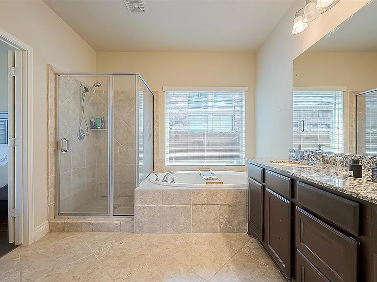 14113 Timber Bluff Dr — Photo 20