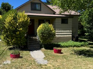 601 Cedar St, Mount Shasta, CA
