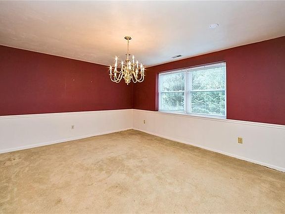 5th image of 3885 Brookside Ln