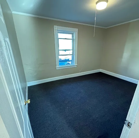 328 336 5th St Unit 1 Fall River Spacious 2 Bedroom in Corky Row Historic District! Great Location — Photo 21