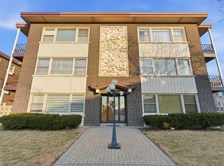 3001 Paris Ave APT 207, River Grove, IL