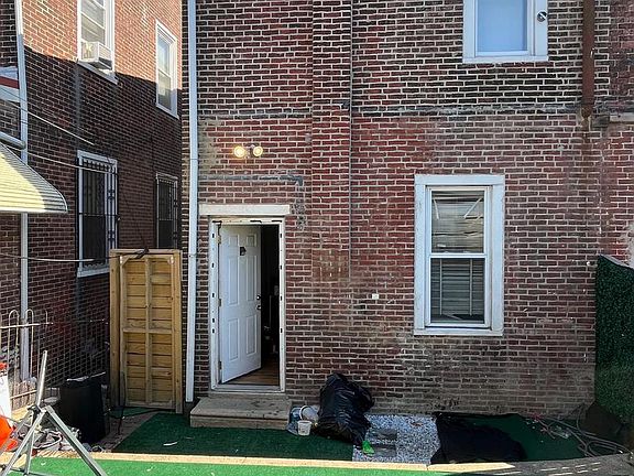 3rd image of 4256 Griscom St